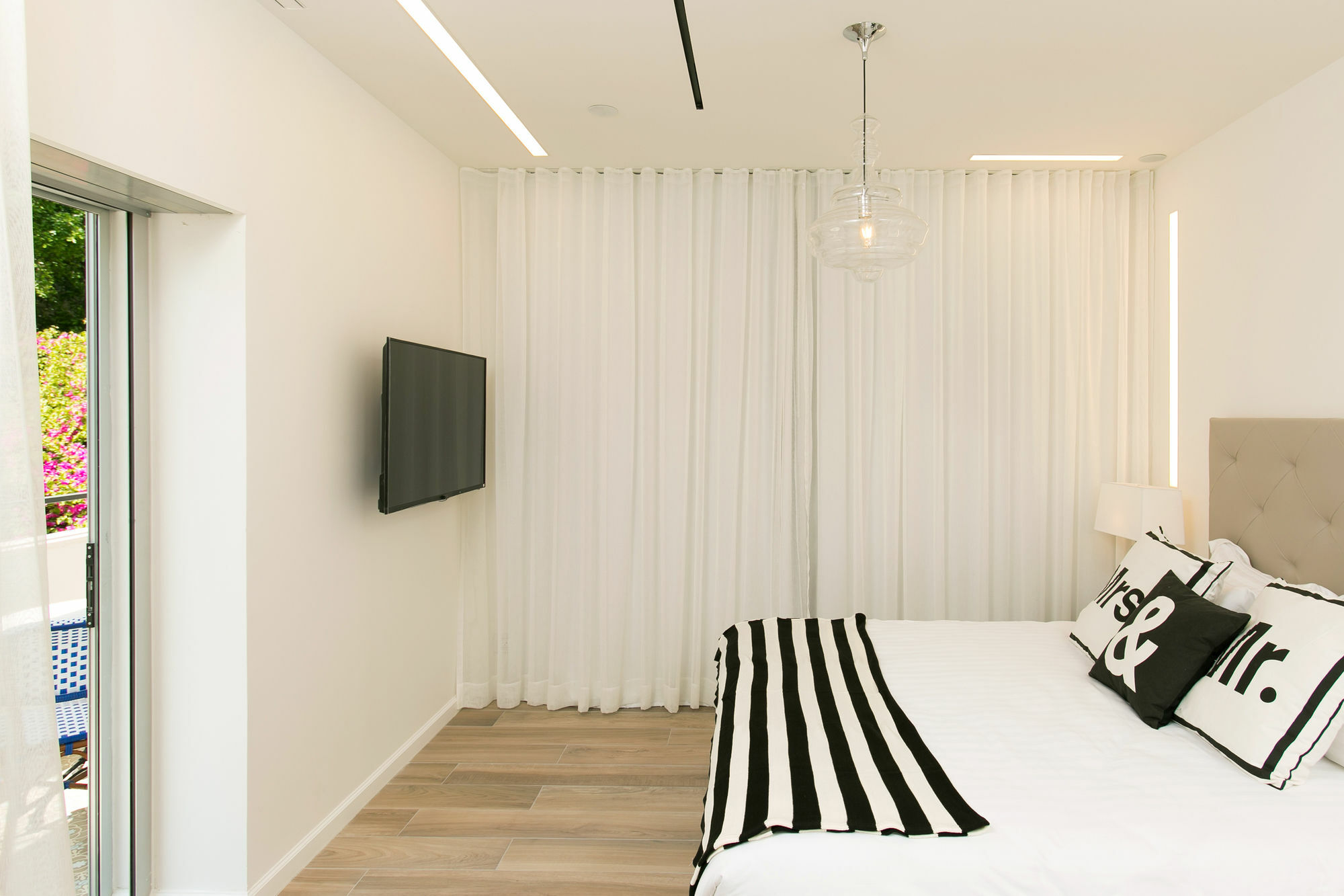 K Suites Tlv By The Beach Тель-Авив Экстерьер фото